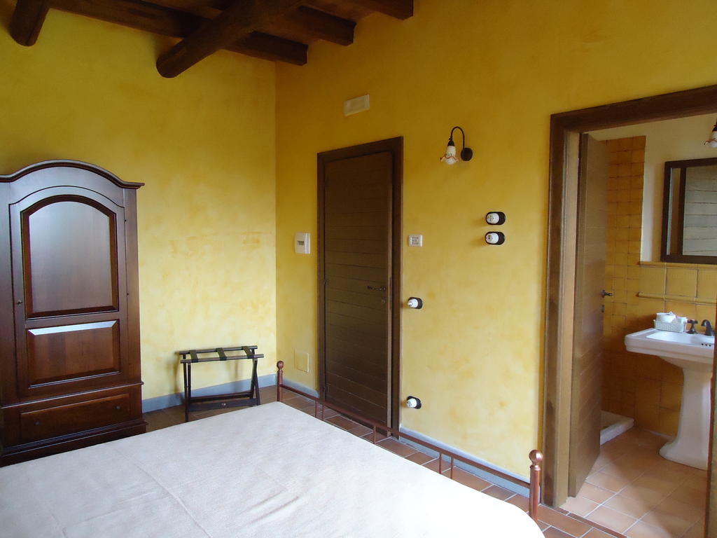 Agrituirsmo Masseria Campierti Falciano del Massico Habitación foto
